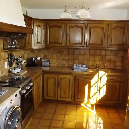 In The Basque Country - 4 Bedrooms * 阿斯帕朗